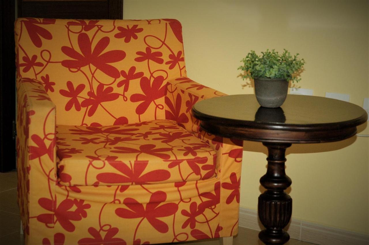 Apartamentos Sancho IV Cortegana Esterno foto